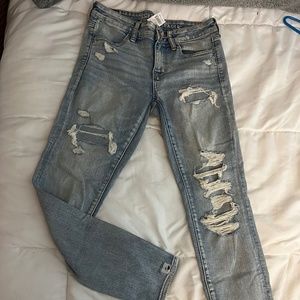 American eagle light wash jeans size 4